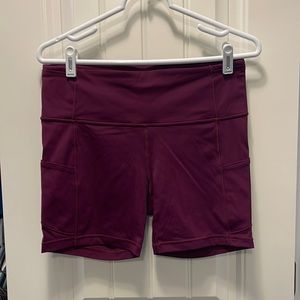 Lululemon biker shorts with pockets 6” length